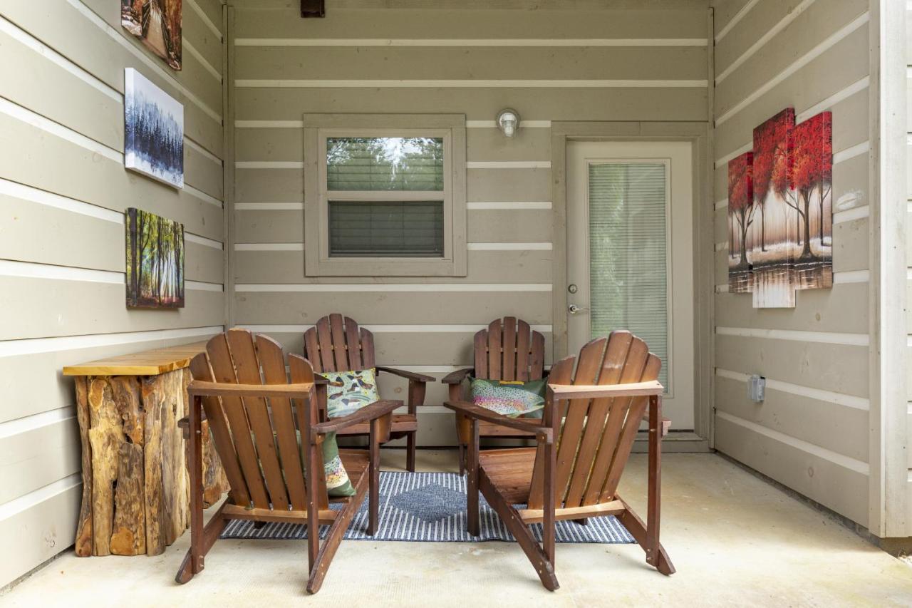 Modern Cades Cove Condo W Community Pool Townsend Exterior photo